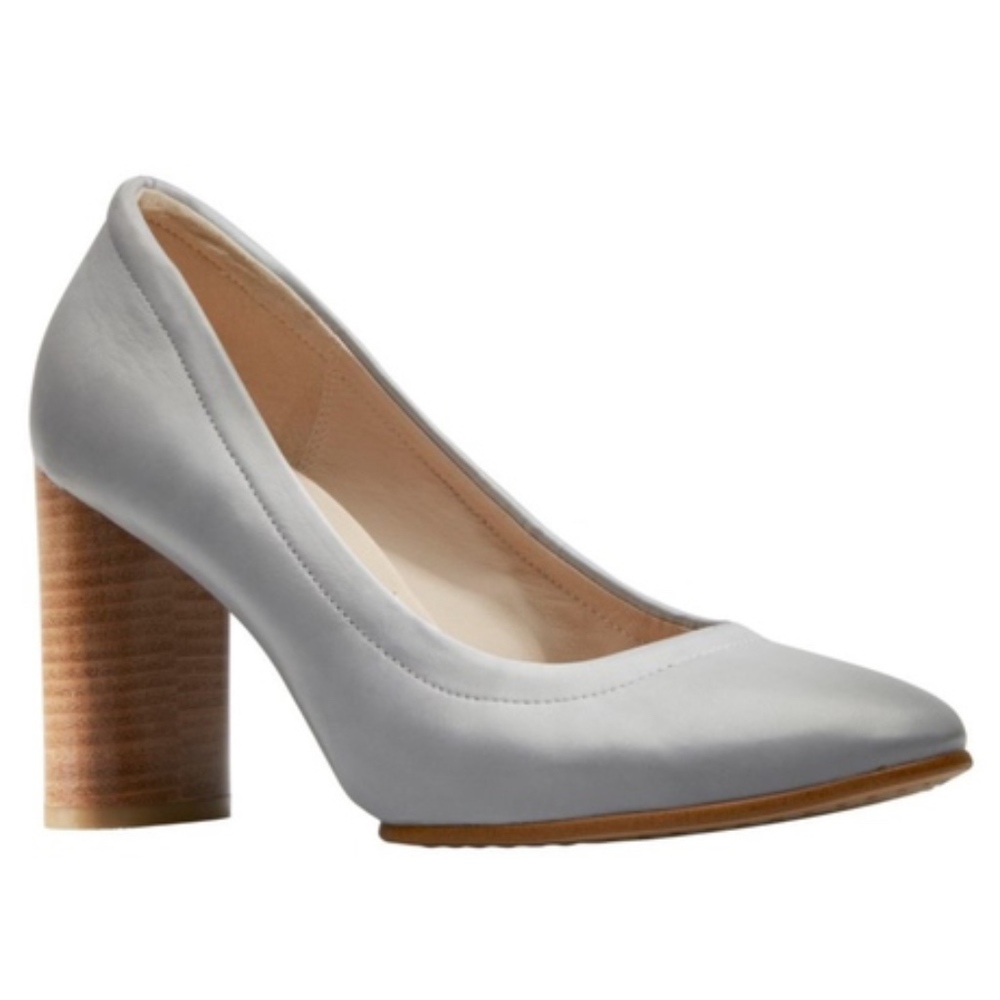 Clarks • Grace Eva Grey Blue Leather Block Heels 8